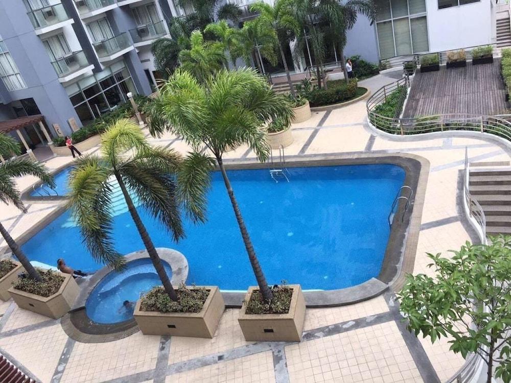 One Palm Tree Apartments Manila Zewnętrze zdjęcie