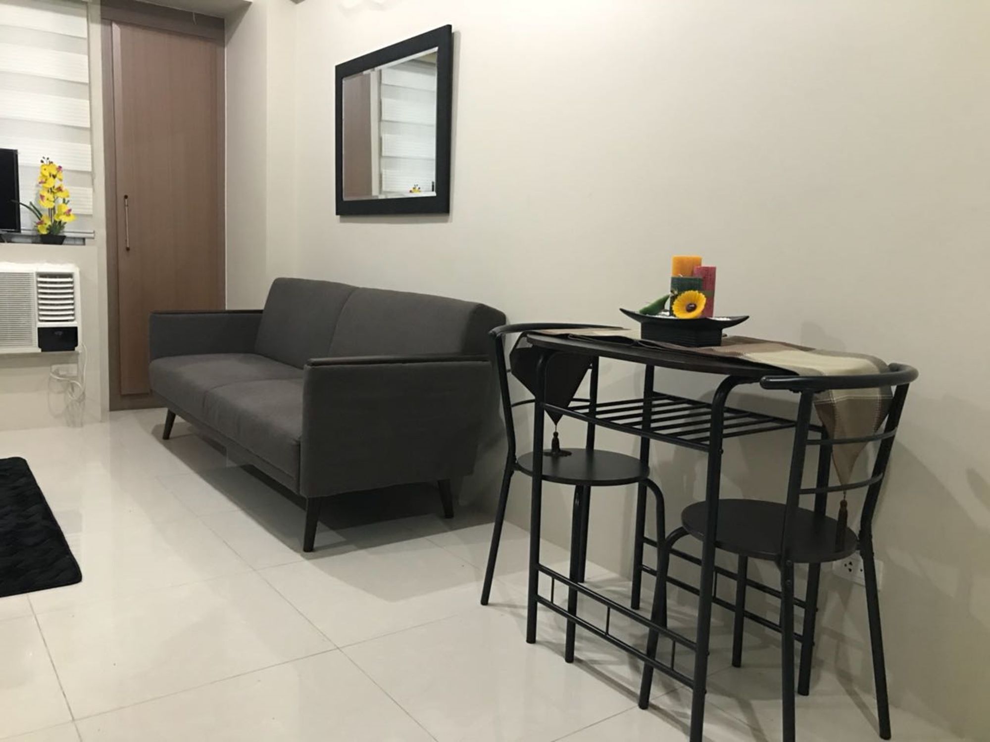 One Palm Tree Apartments Manila Zewnętrze zdjęcie
